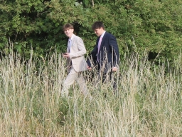 YR11 Prom 2025 - Arrivals